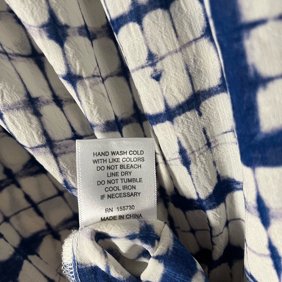 Rose & Olive Cream and Blue 2X Top - Picture 5 of 8